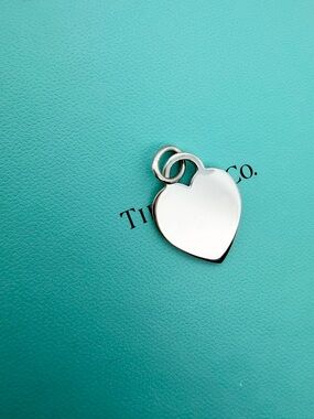 Tiffany & Co. Euc vintage medium blank heart sterling silver